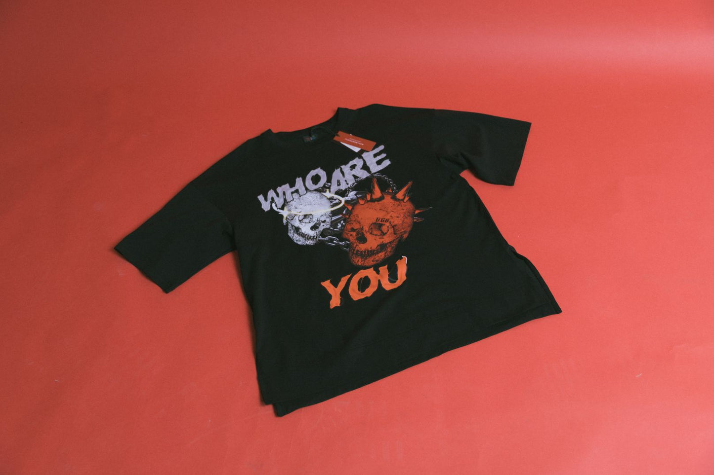 "Who Are You" Comfy Tee - Skullface