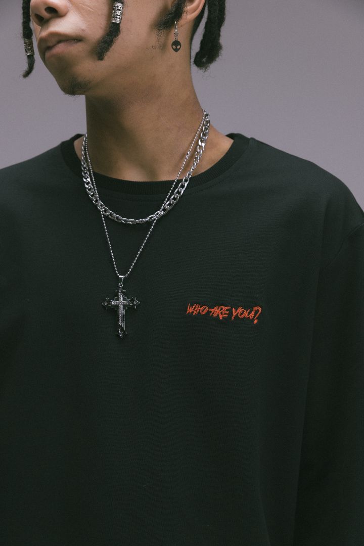 "Who Are You?" Longsleeve - basics